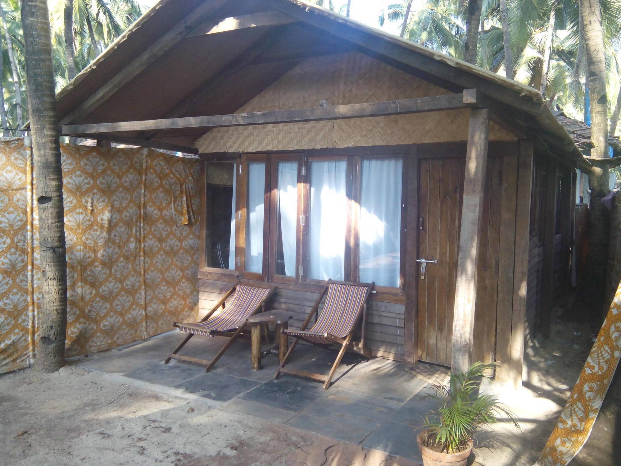 Cafe Del Mar Beach Bungalows Palolem Exterior photo